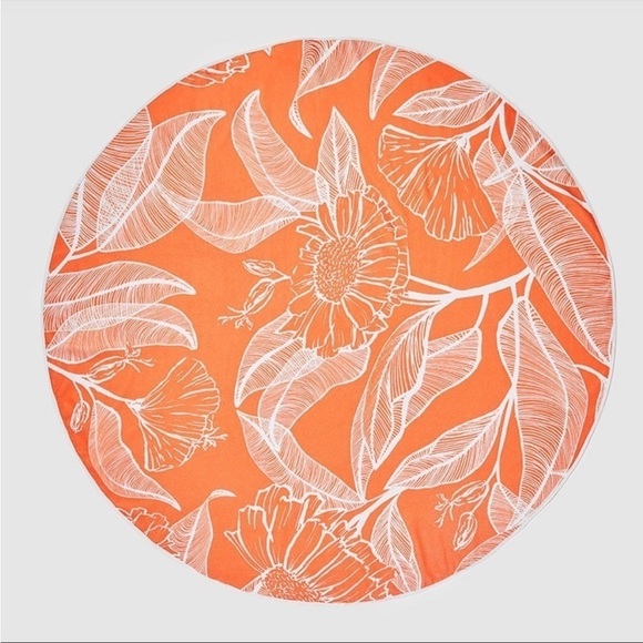 Summer & Rose Roundie Towel - Picture 1 of 5